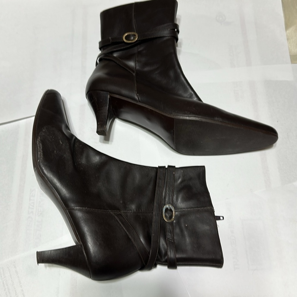 Talbots Elegant Black Women's Boots - Picture 4 of 6